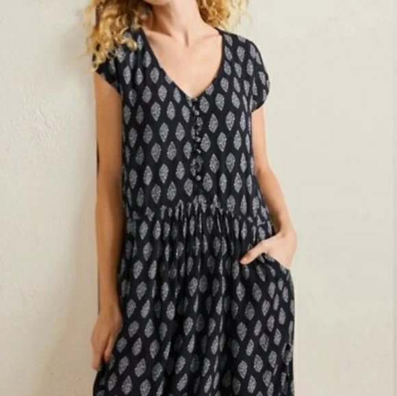Garnet Hill Navy & White Floral Print Summer Day Dress - Picture 1 of 9